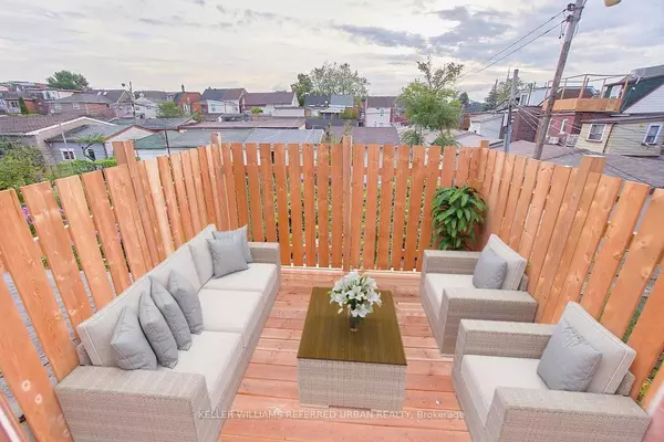 Toronto C01, ON M6K 2B1,559 Dufferin ST #Upper