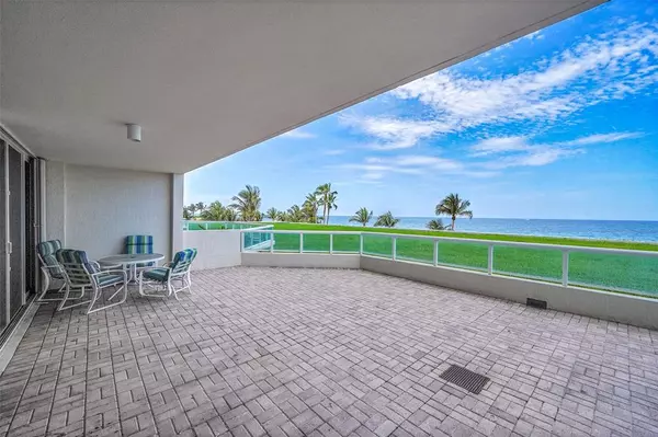 Hollywood, FL 33019,6001 N Ocean Dr #306