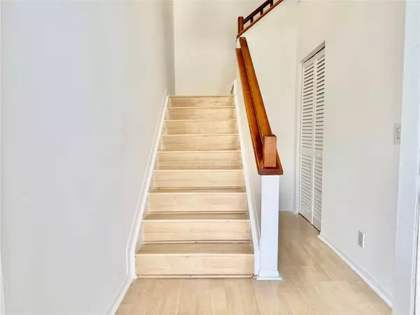 Boca Raton, FL 33486,5361 Buckhead Cir #2040