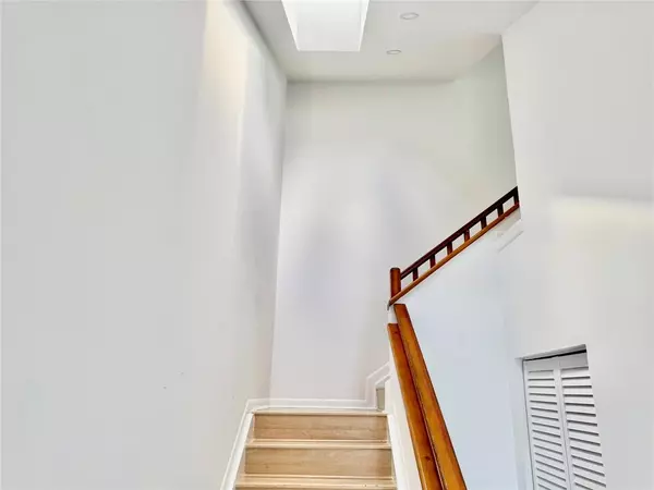 Boca Raton, FL 33486,5361 Buckhead Cir #2040