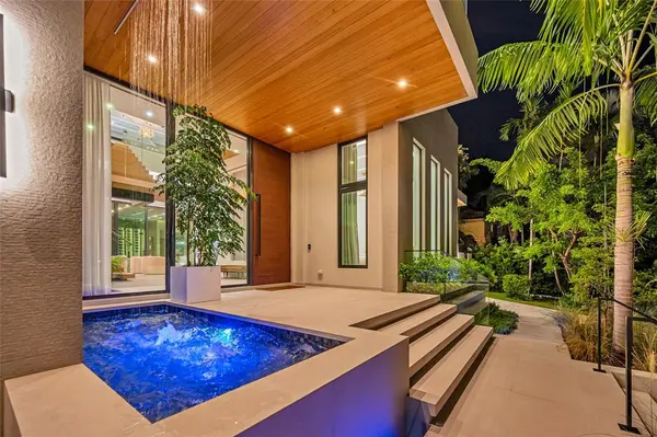 Fort Lauderdale, FL 33301,408 Coral Way