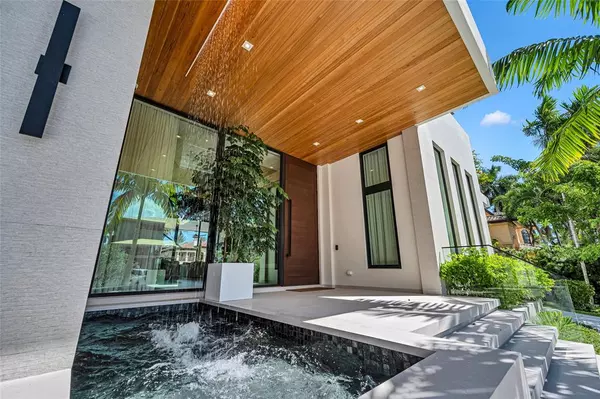 Fort Lauderdale, FL 33301,408 Coral Way