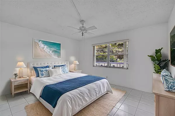 Coconut Creek, FL 33066,2504 Antigua Ter #H2