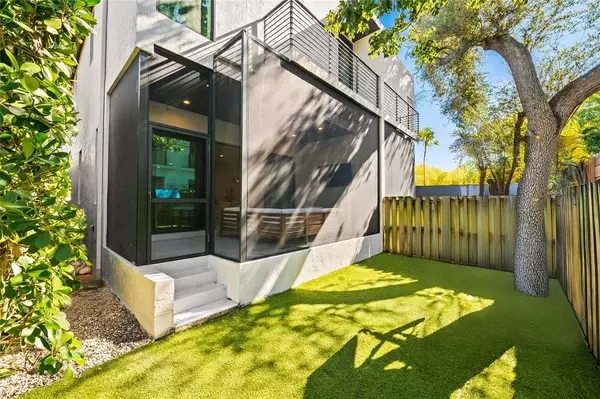 Fort Lauderdale, FL 33304,317 NE 15th Ave #317