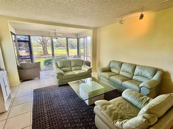 Pompano Beach, FL 33069,804 Cypress Blvd #106