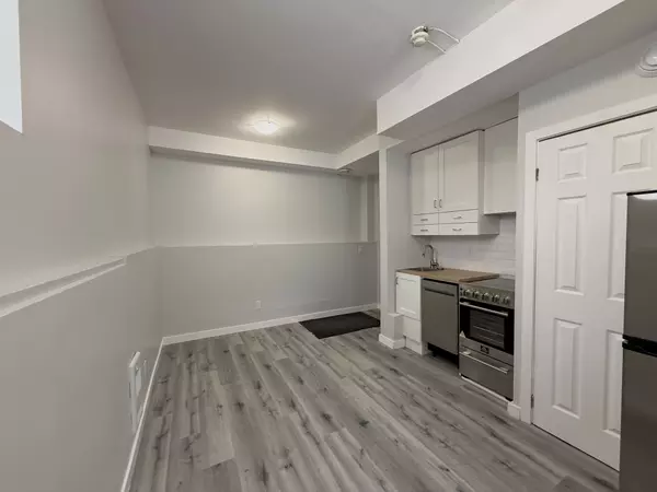 Brantford, ON N3S 3Y5,372 Darling ST #12