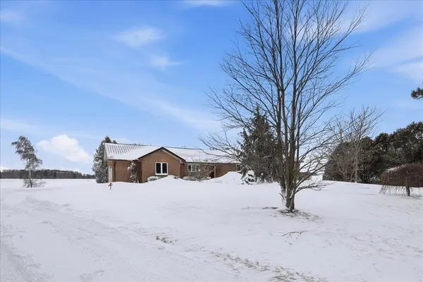 Ashfield-colborne-wawanosh, ON N7A 3Y2,37281 Blyth RD