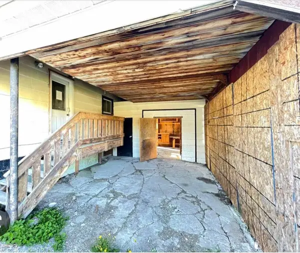 Hornepayne, ON P0M 1Z0,201 Third AVE