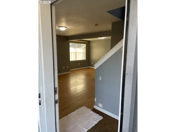 Sutherlin, OR 97479,303 TAYLOR ST