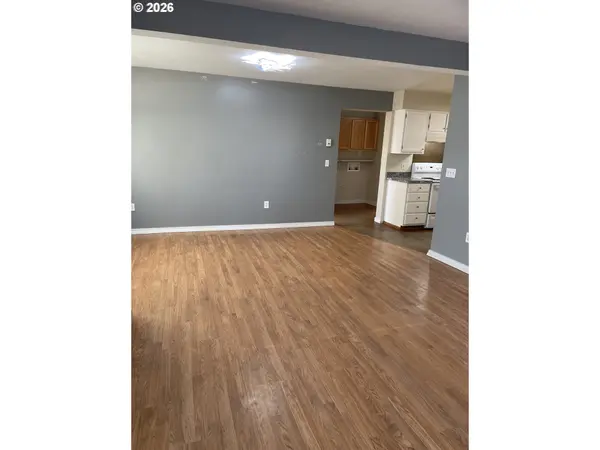 Sutherlin, OR 97479,303 TAYLOR ST