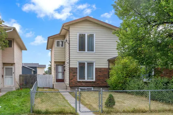 Calgary, AB T1Y3R9,40 Temple PL NE