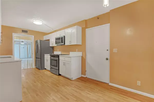 Lake Worth, FL 33467,6850 10th Ave #101