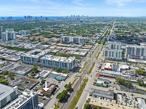 Hollywood, FL 33020,2040 N Polk St