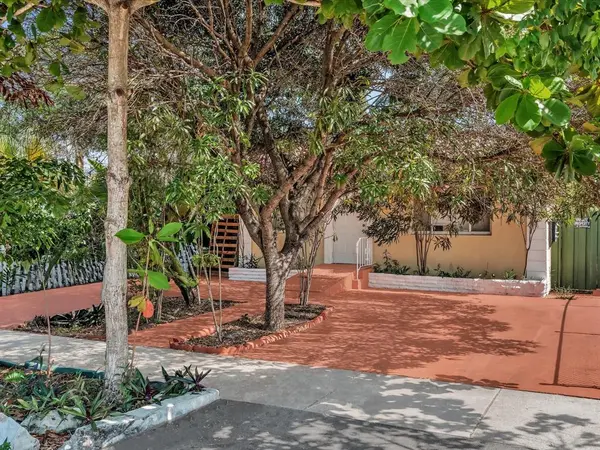 Hollywood, FL 33020,1930 Pierce St