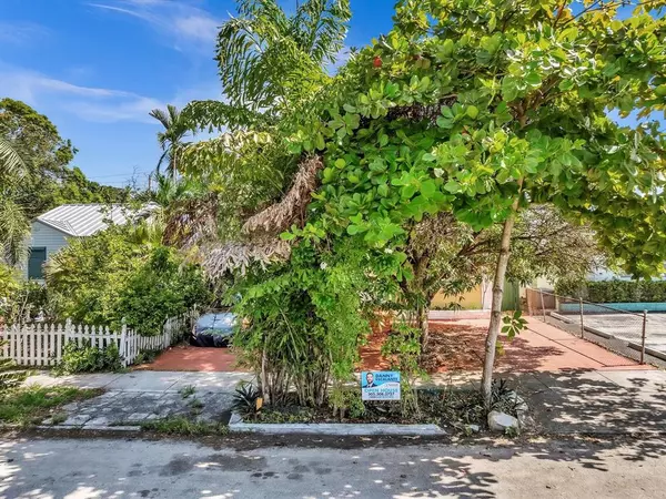 Hollywood, FL 33020,1930 Pierce St