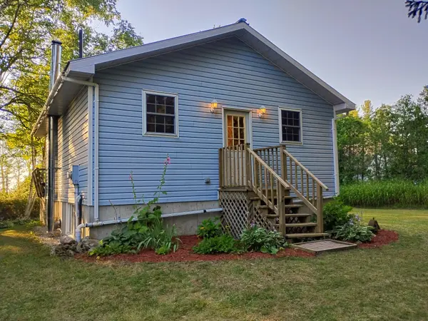 Ashfield-colborne-wawanosh, ON N7A 3X9,84433 Sunrise DR