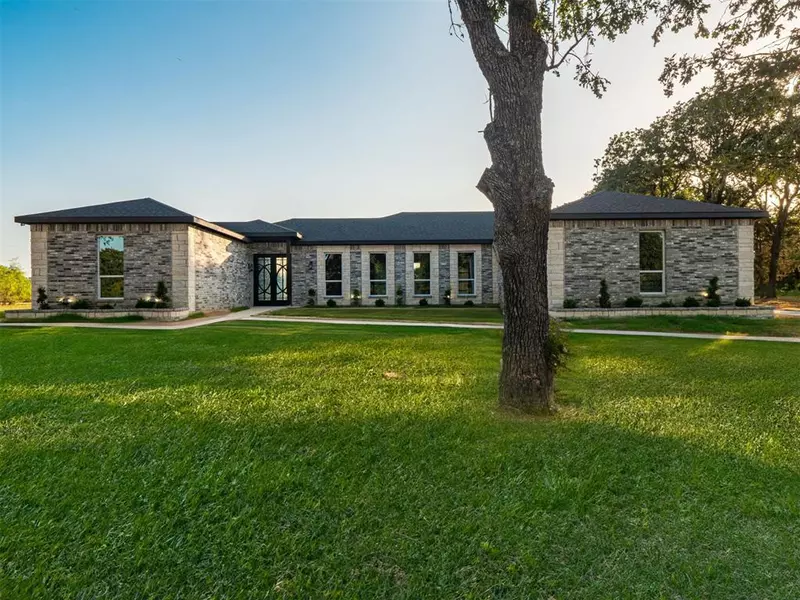 133 Crestview Drive, Corsicana, TX 75109