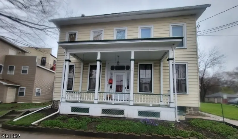 107 Greenwich St, Belvidere Twp., NJ 07823