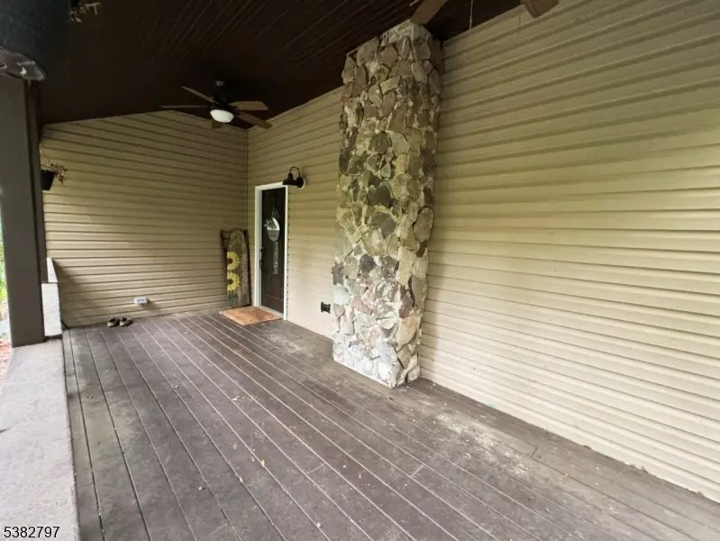 Sandyston Twp., NJ 07826,11 Hirams Grove Rd