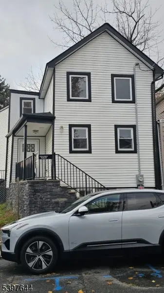 441 S 9Th St, Newark City, NJ 07103