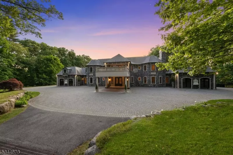 Saddle River Boro, NJ 07458,105 Chestnut Ridge Rd