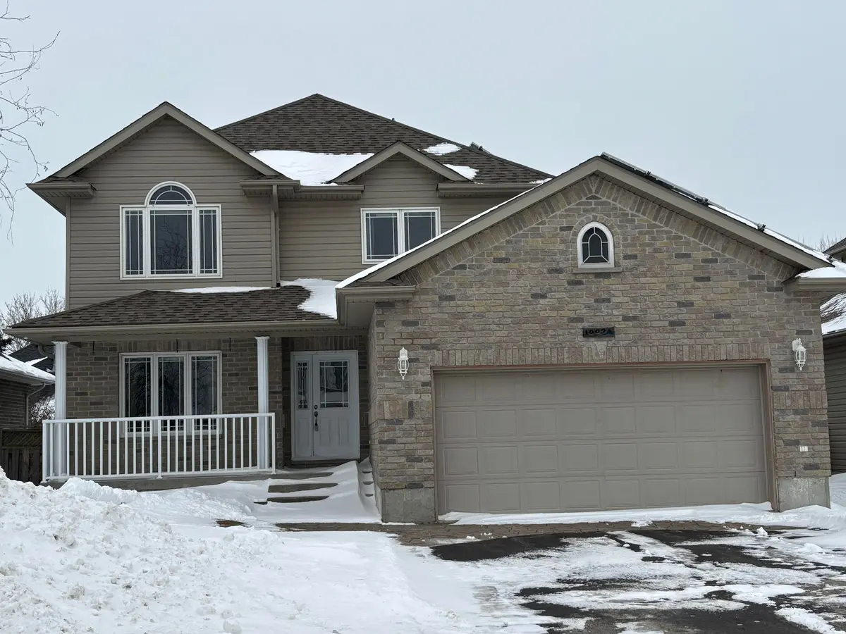 Brockville, ON K6V 7N1,1009 Crestwood DR