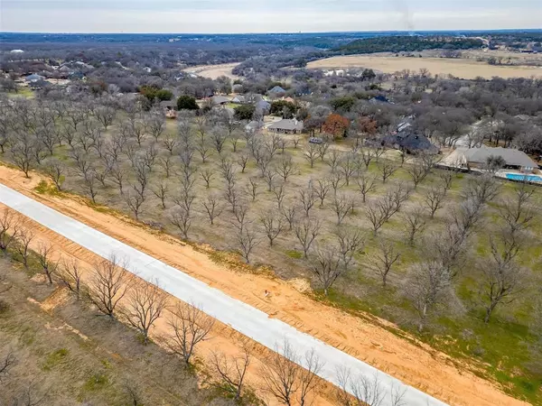 Granbury, TX 76049,1118 E Landings N