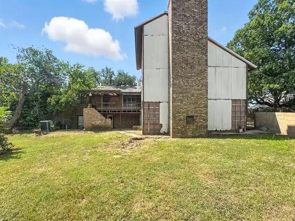 Hamilton, TX 76531,601 E Henry Street