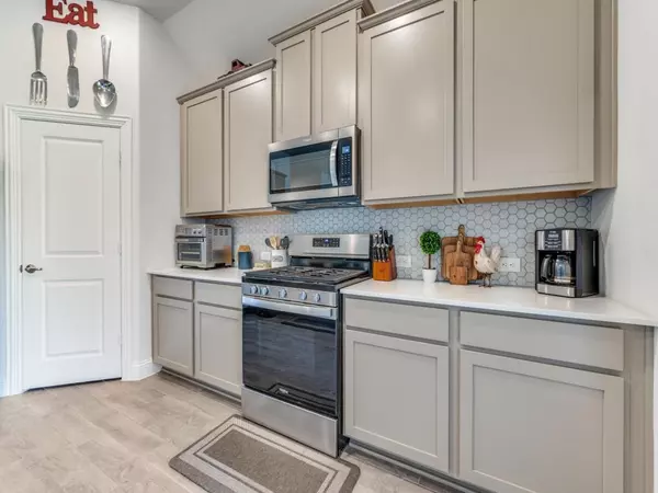 Aubrey, TX 76227,10912 Canyon Mine Drive