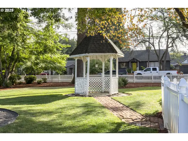 803 N MAIN AVE, Ridgefield, WA 98642