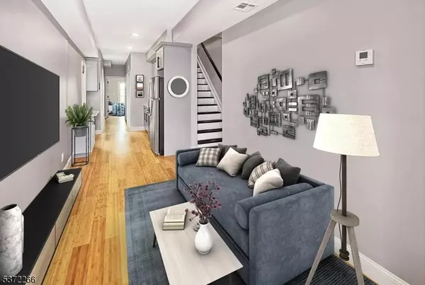 104 A Yale Ave, Jersey City, NJ 07304