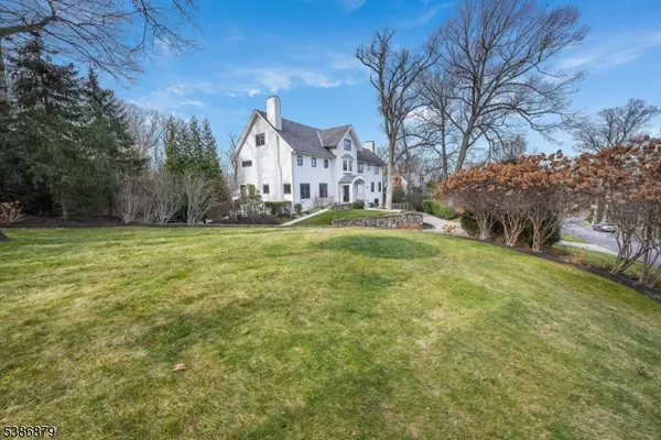 Summit City, NJ 07901,60 Fernwood Rd