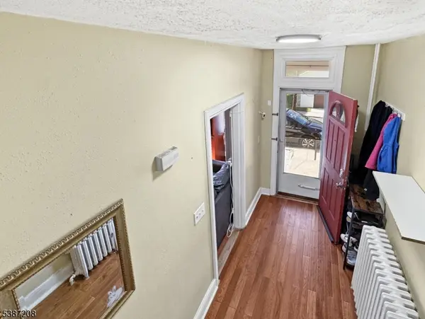 Phillipsburg Town, NJ 08865,63 Harris St