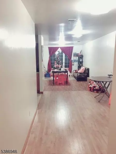 Harrison Town, NJ 07029,111 Manor Ave