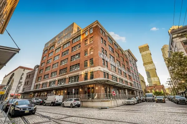 140 Bay St #2F,  Jersey City,  NJ 07302