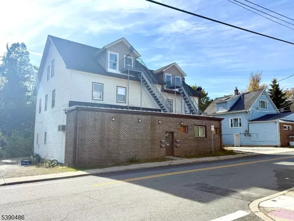 174-176 Main St #3R, Franklin Boro, NJ 07416