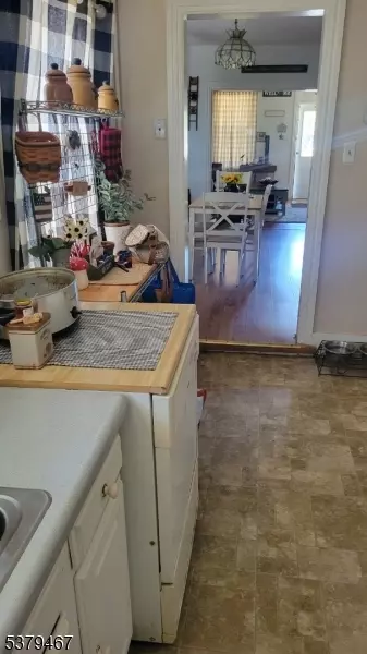 Phillipsburg Town, NJ 08865,116 Lewis St