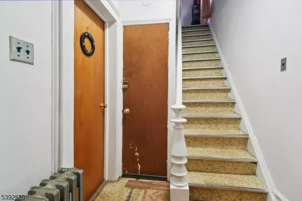 West Orange Twp., NJ 07052,9 Joyce St