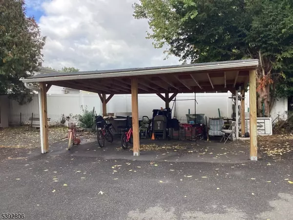 Paterson City, NJ 07503,238 Vernon Ave