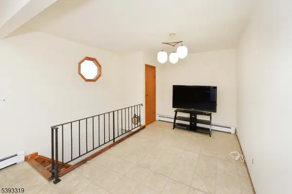 Hawthorne Boro, NJ 07506,91 Mawhinney Ave