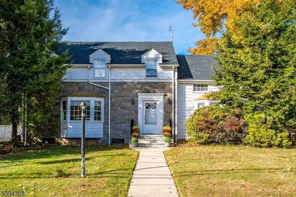 Metuchen Boro, NJ 08840,47 Clive St