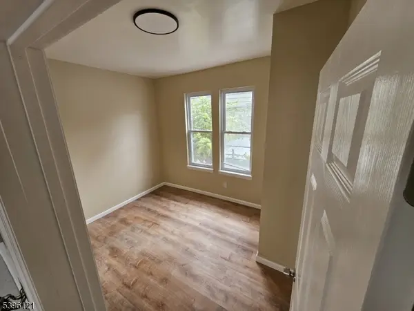 518 E 23Rd St #2R, Paterson City, NJ 07514