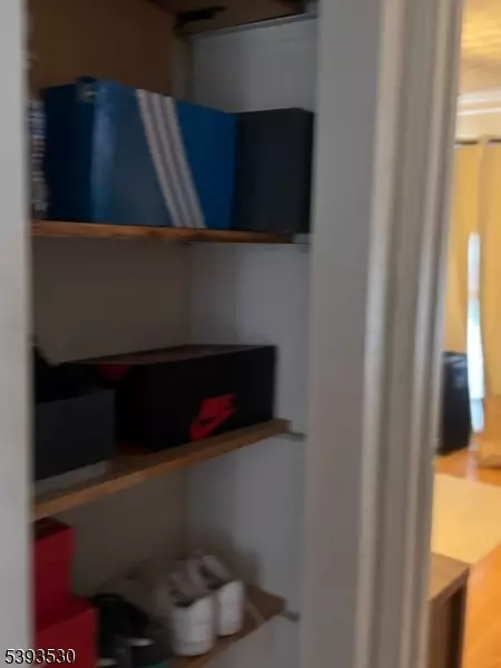 Kearny Town, NJ 07032,89 Ivy St