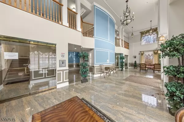 Sparta Twp., NJ 07871,16 Main St #D7