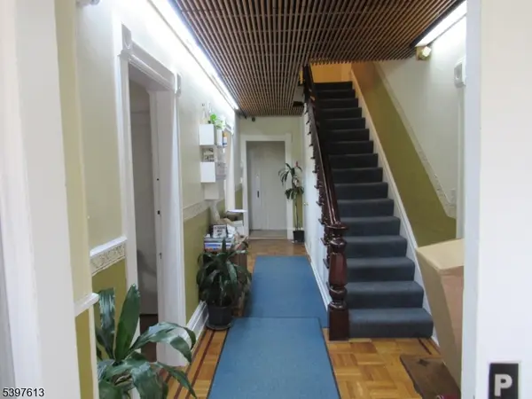 North Brunswick Twp., NJ 08902,623 Georges Rd 2B