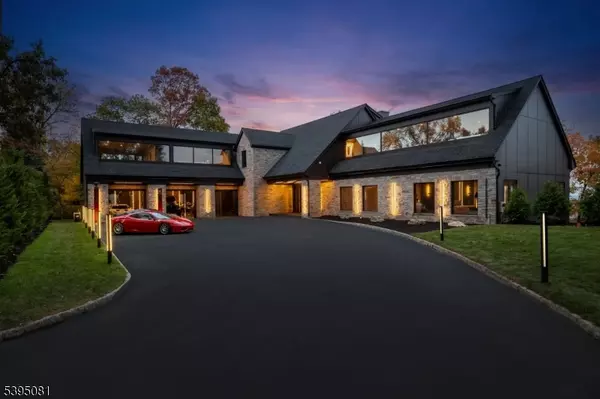 Totowa Boro, NJ 07512,8 Flintlock Ct