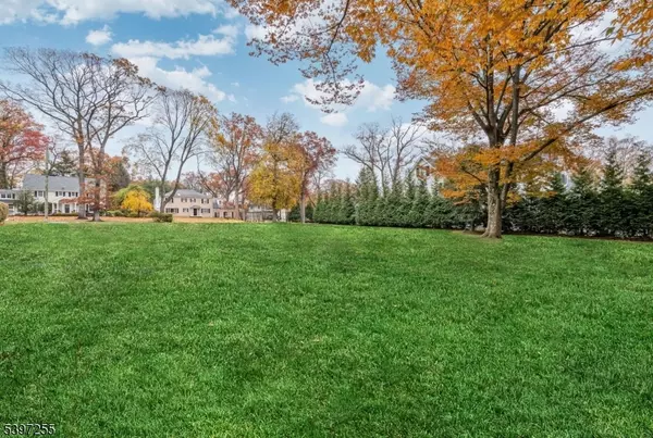 Ridgewood Village, NJ 07450,152 Fairmount Rd