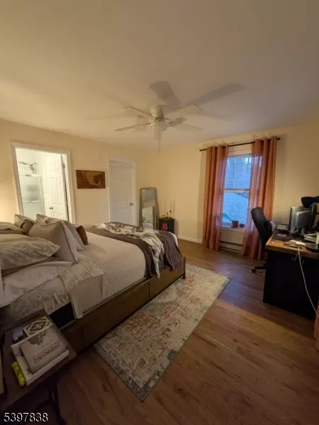 Hamburg Boro, NJ 07419,55 Gingerbread Castle Rd