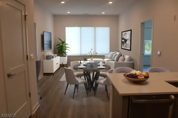 Chatham Boro, NJ 07928,2 River Rd #306