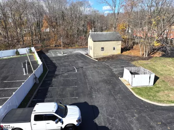 Newton Town, NJ 07860,80 Mill St